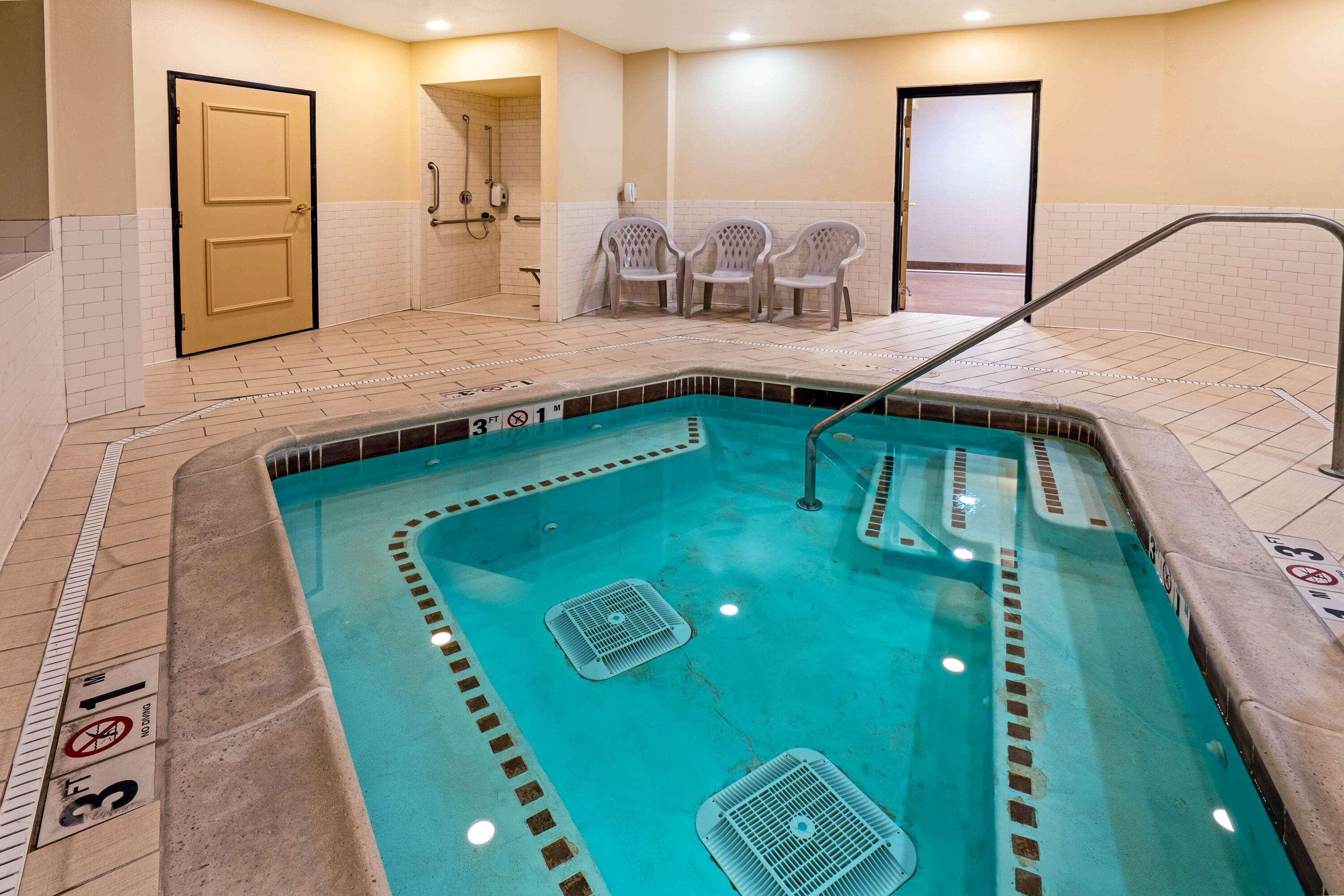 La Quinta By Wyndham Butte Exterior foto